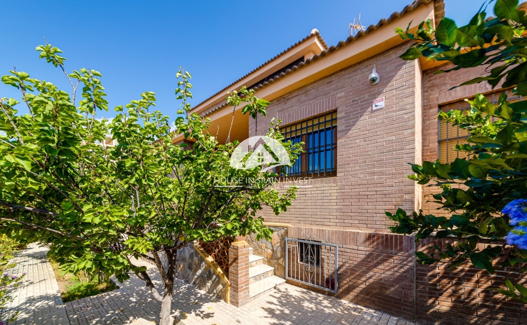 Resale - Villa - Torrevieja - La Mata