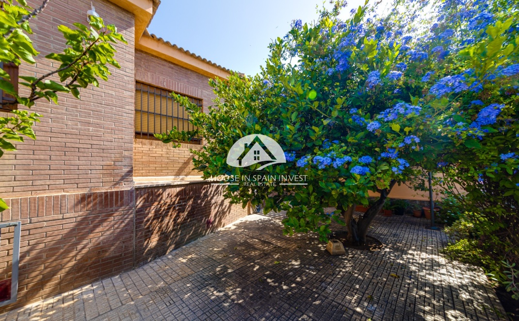 Resale - Villa - Torrevieja - La Mata