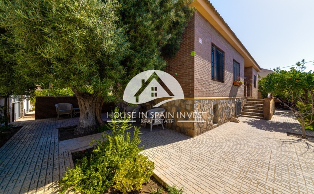 Resale - Villa - Torrevieja - La Mata