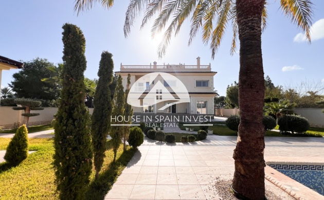 Resale - Villa - Orihuela Costa