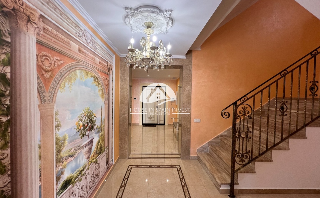 Resale - Villa - Orihuela Costa