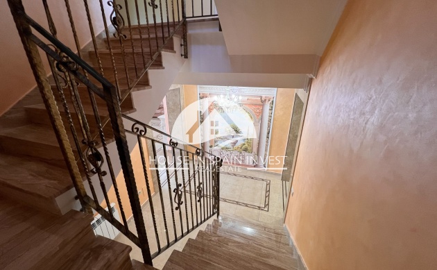 Resale - Villa - Orihuela Costa