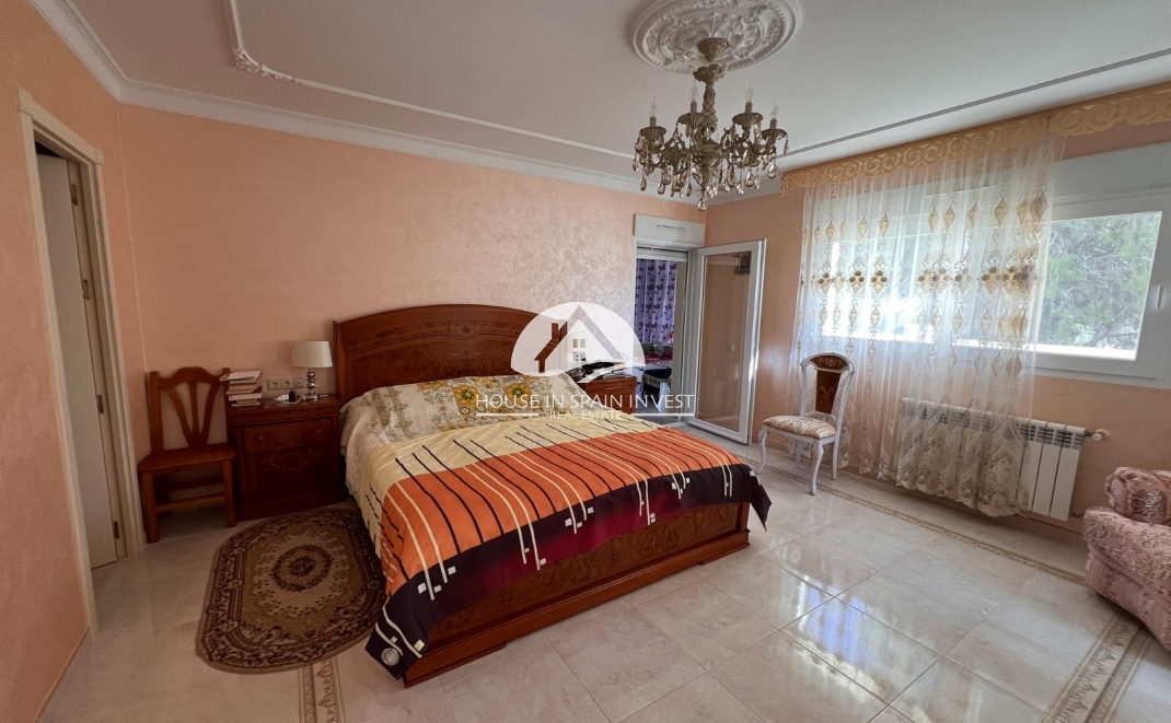 Resale - Villa - Orihuela Costa