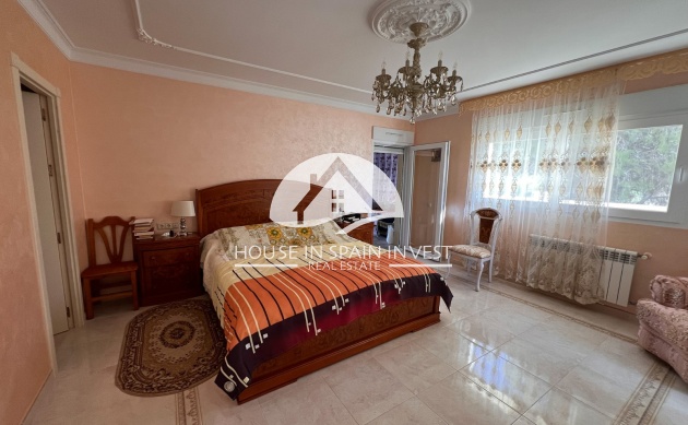 Resale - Villa - Orihuela Costa