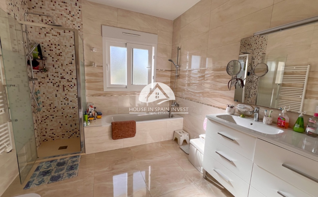 Resale - Villa - Orihuela Costa