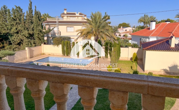 Resale - Villa - Orihuela Costa