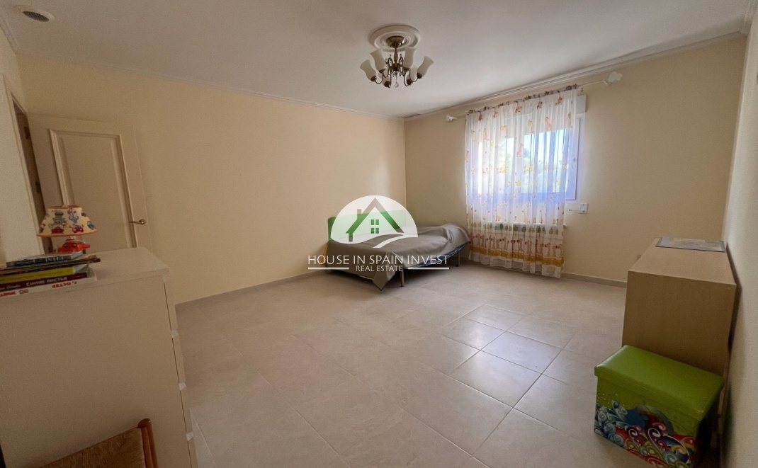 Resale - Villa - Orihuela Costa