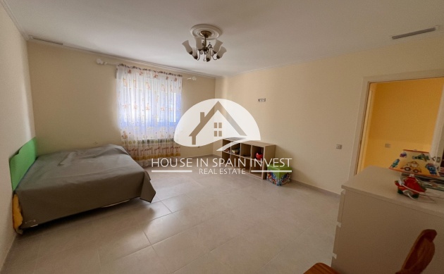 Resale - Villa - Orihuela Costa