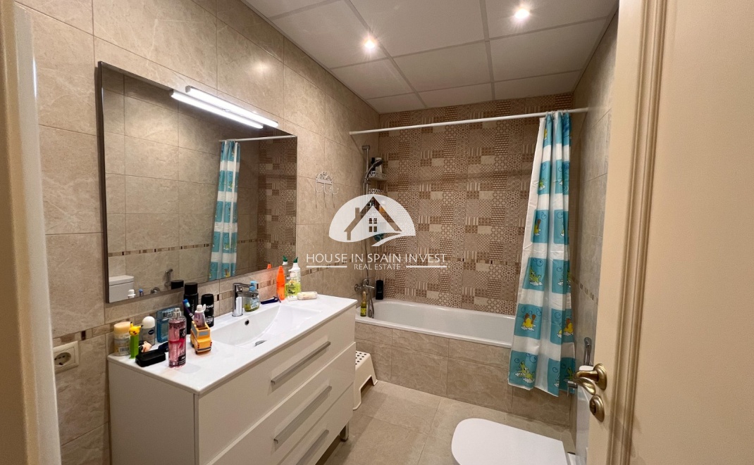 Resale - Villa - Orihuela Costa