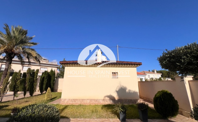 Resale - Villa - Orihuela Costa