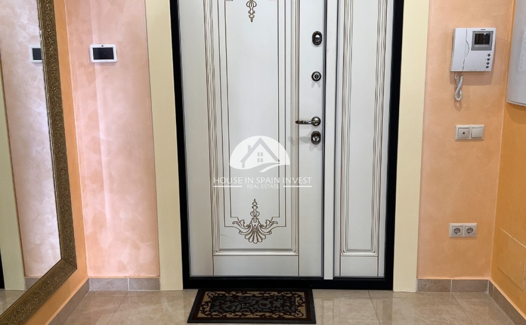 Resale - Villa - Orihuela Costa