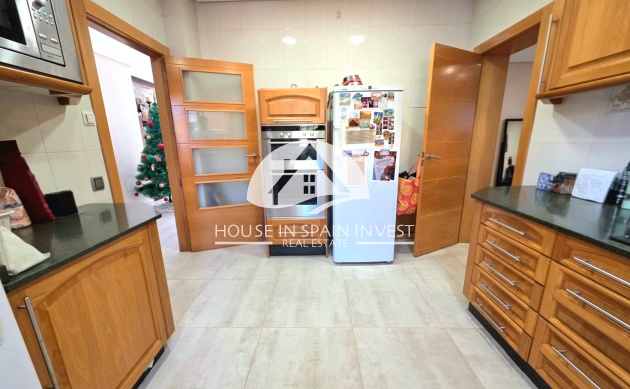 Resale - Villa - Torrevieja - Cabo Cervera