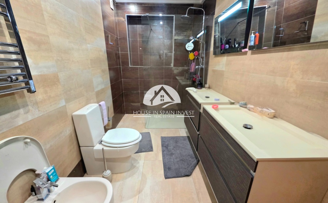 Resale - Villa - Torrevieja - Cabo Cervera