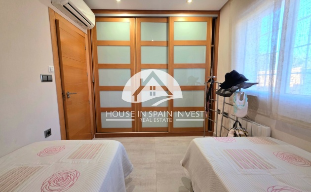 Resale - Villa - Torrevieja - Cabo Cervera