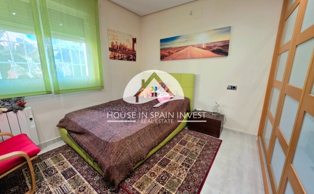 Resale - Villa - Torrevieja - Cabo Cervera