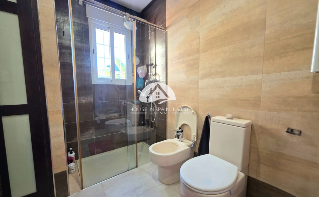 Resale - Villa - Torrevieja - Cabo Cervera