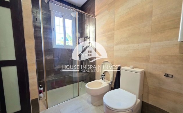 Resale - Villa - Torrevieja - Cabo Cervera