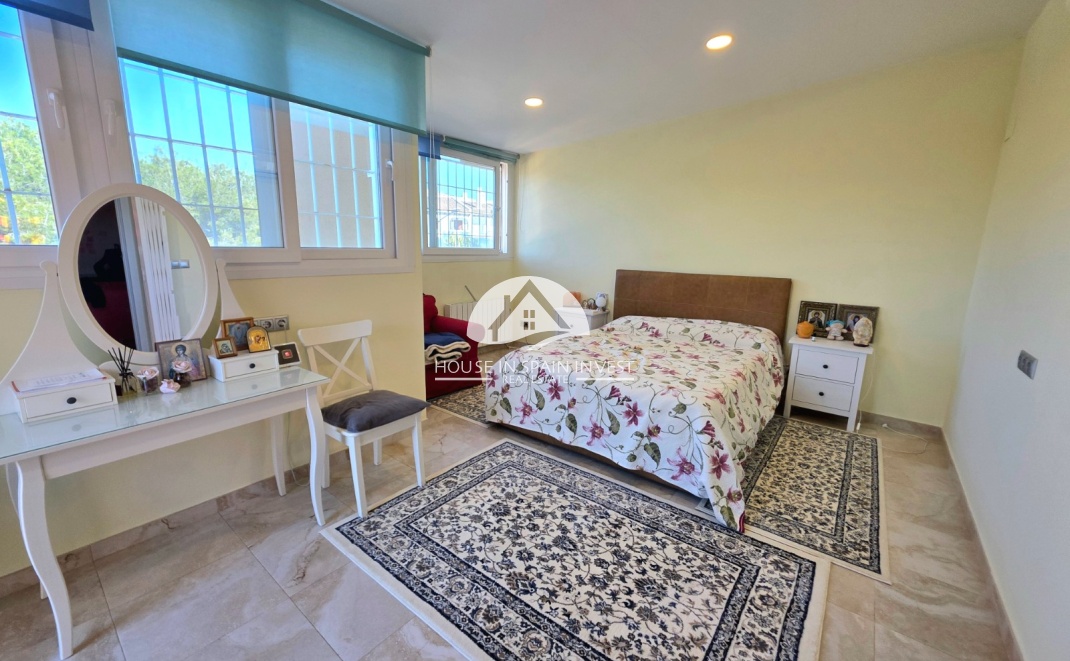 Resale - Villa - Torrevieja - Cabo Cervera