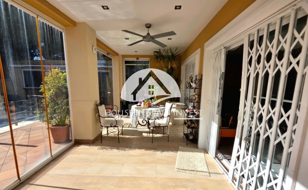 Resale - Villa - Torrevieja - Cabo Cervera