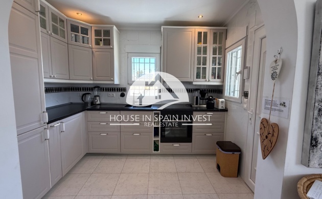 Resale - Villa - Torrevieja - Costa Blanca