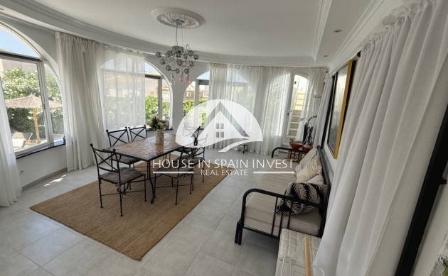 Resale - Villa - Torrevieja - Costa Blanca