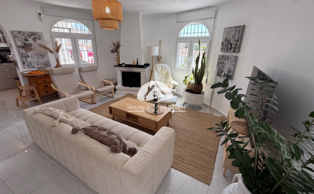 Resale - Villa - Torrevieja - Costa Blanca