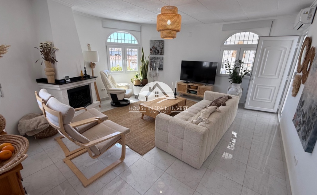 Resale - Villa - Torrevieja - Costa Blanca