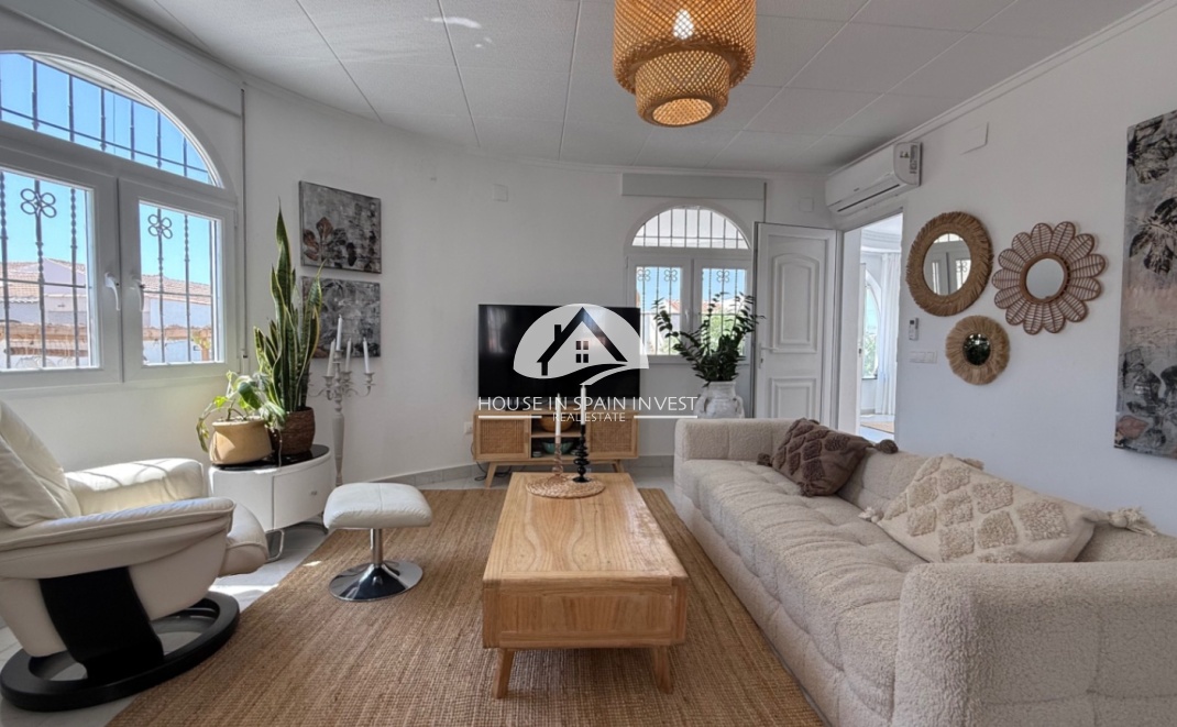 Resale - Villa - Torrevieja - Costa Blanca