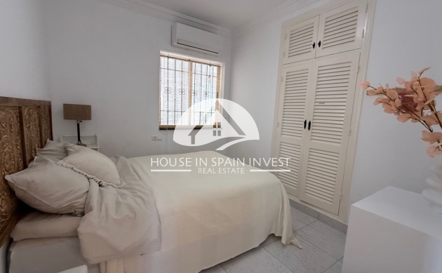 Resale - Villa - Torrevieja - Costa Blanca