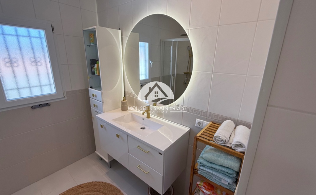 Resale - Villa - Torrevieja - Costa Blanca