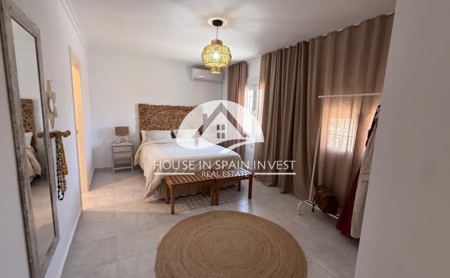 Resale - Villa - Torrevieja - Costa Blanca