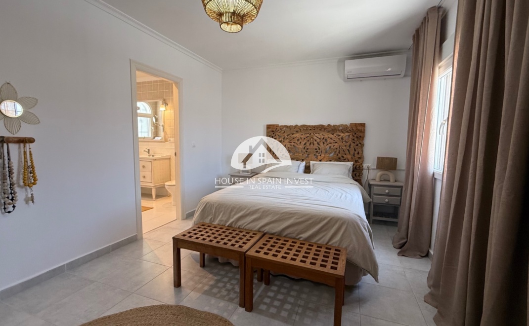 Resale - Villa - Torrevieja - Costa Blanca