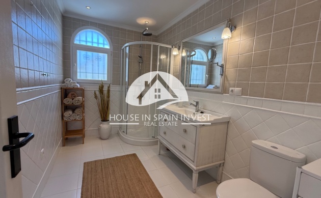 Resale - Villa - Torrevieja - Costa Blanca