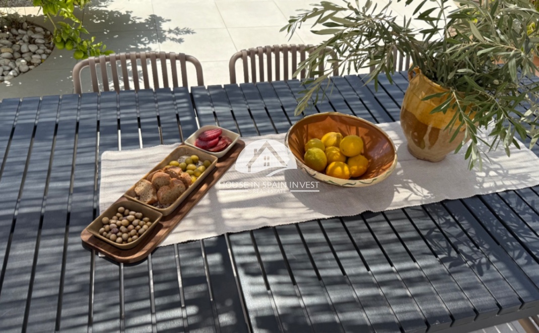 Resale - Villa - Torrevieja - Costa Blanca