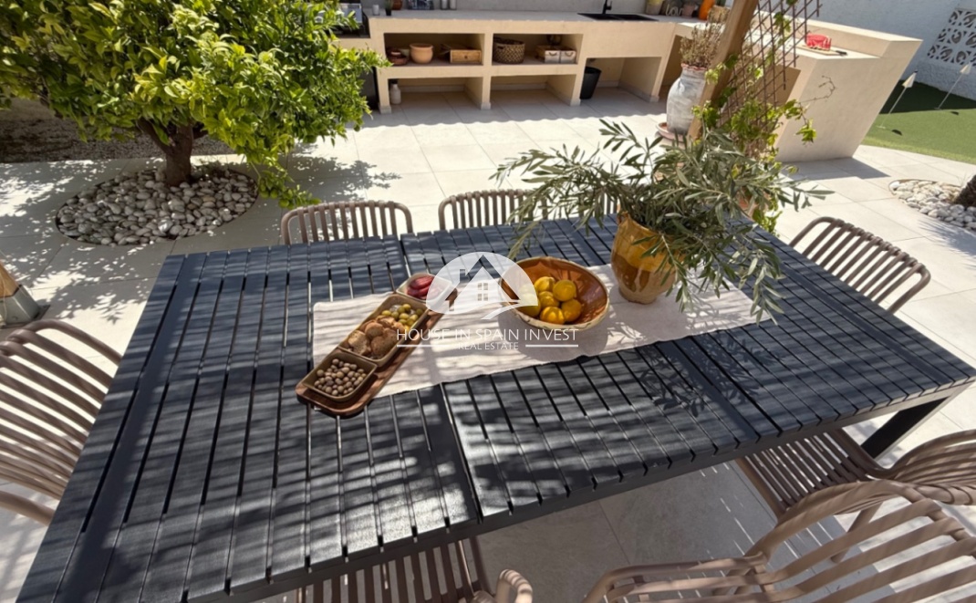 Resale - Villa - Torrevieja - Costa Blanca