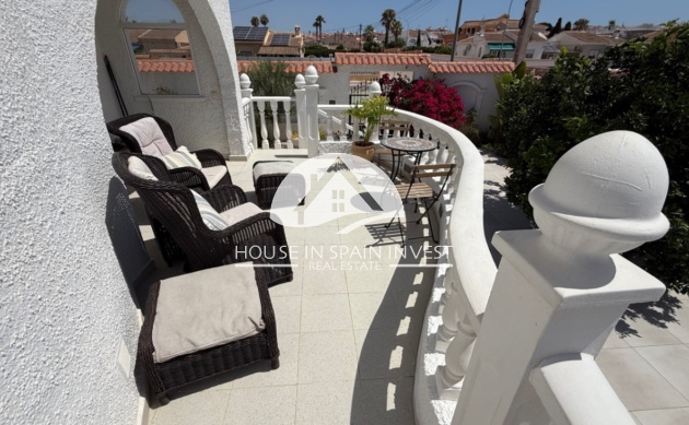 Resale - Villa - Torrevieja - Costa Blanca