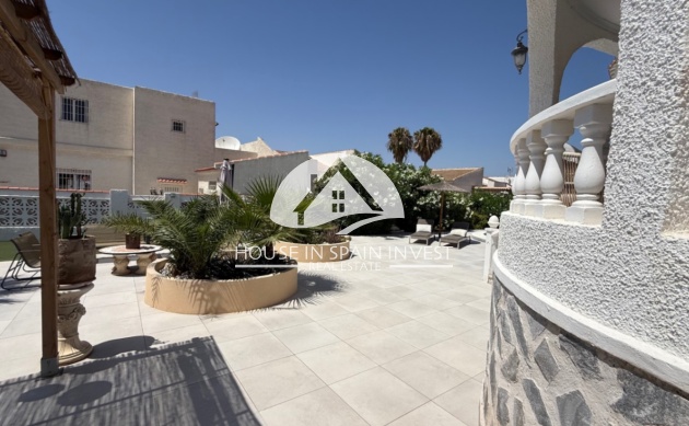 Resale - Villa - Torrevieja - Costa Blanca
