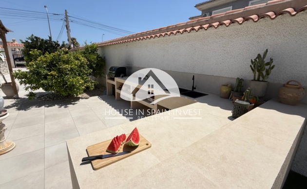 Resale - Villa - Torrevieja - Costa Blanca