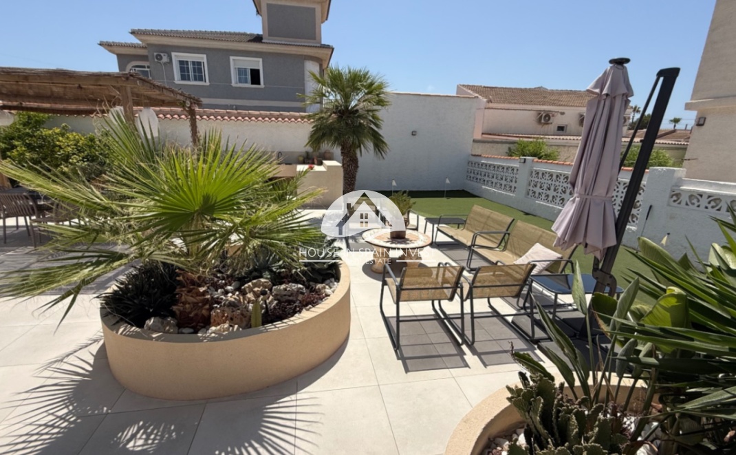 Resale - Villa - Torrevieja - Costa Blanca