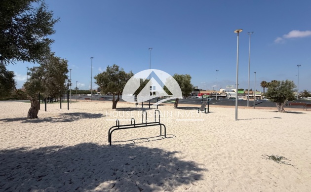 Resale - Villa - Torrevieja - Costa Blanca