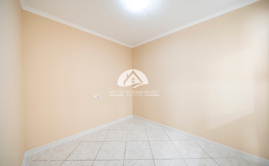 Herverkoop - Rijwoning - Torrevieja - El Chaparral