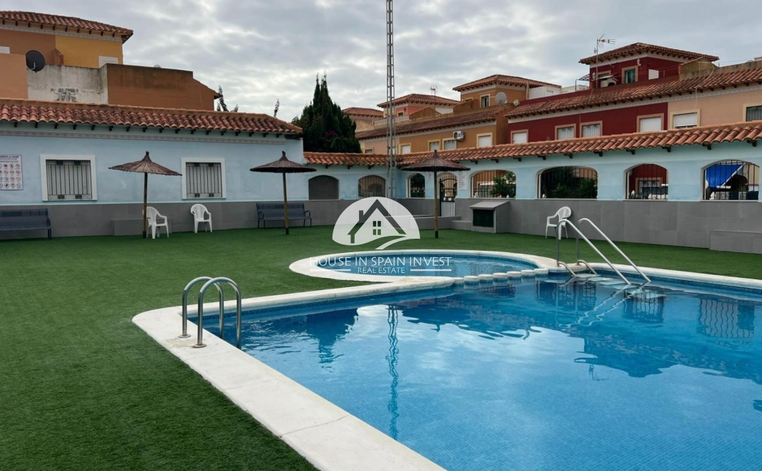 Herverkoop - Gelijkvloerse bungalow - Torrevieja - TORRETAS