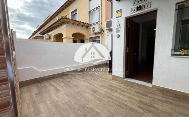 Herverkoop - Gelijkvloerse bungalow - Torrevieja - TORRETAS