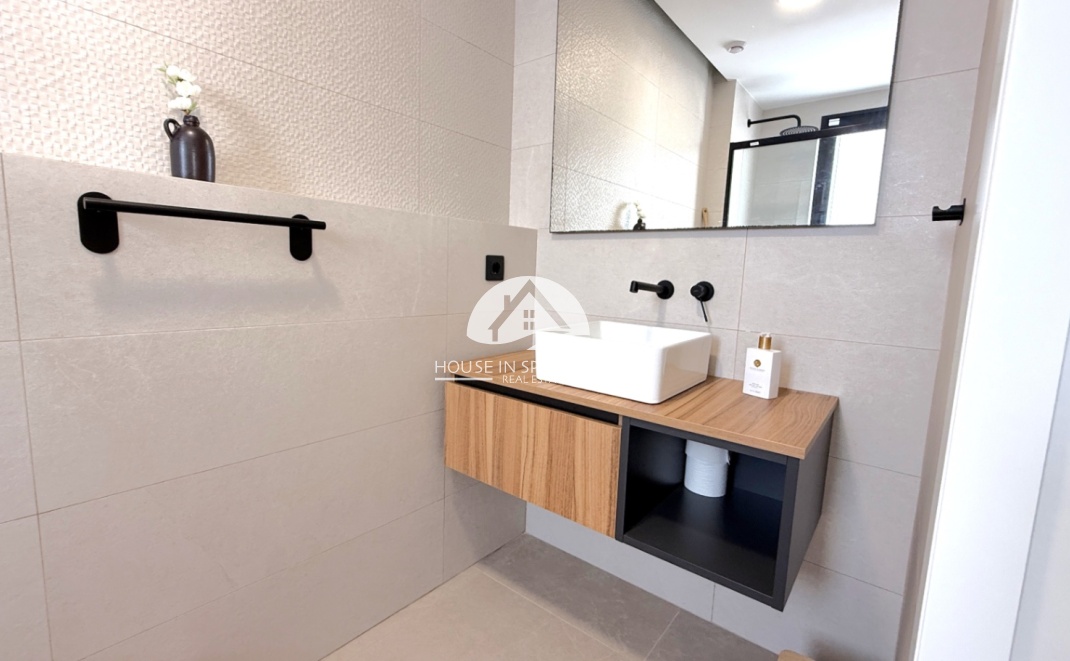 Resale - Ground floor bungalow - Pilar de la Horadada - Costa Blanca Sur