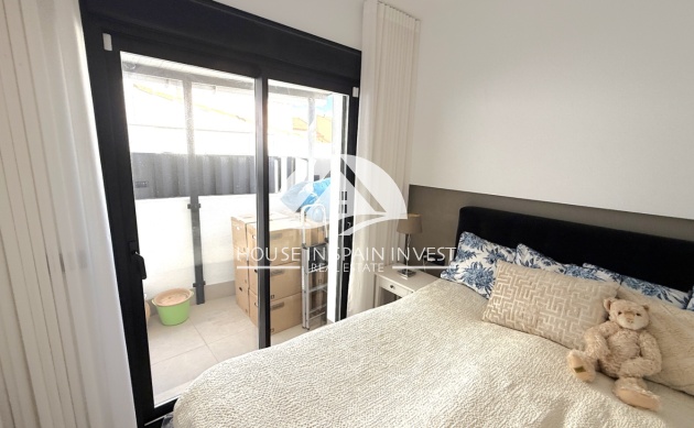 Resale - Ground floor bungalow - Pilar de la Horadada - Costa Blanca Sur