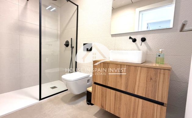 Resale - Ground floor bungalow - Pilar de la Horadada - Costa Blanca Sur