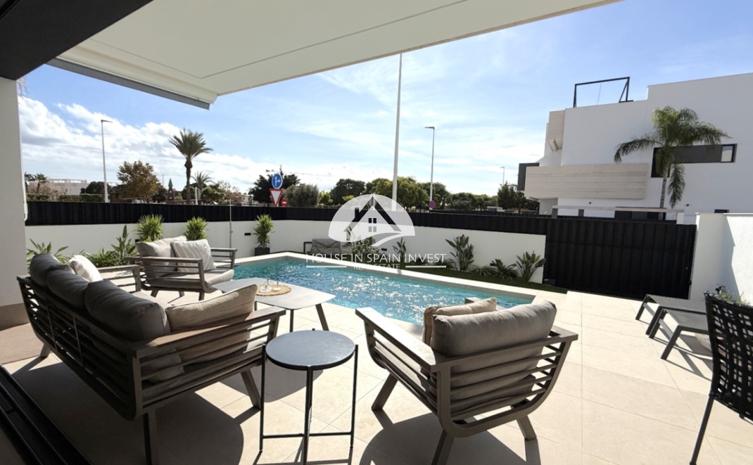 Resale - Ground floor bungalow - Pilar de la Horadada - Costa Blanca Sur