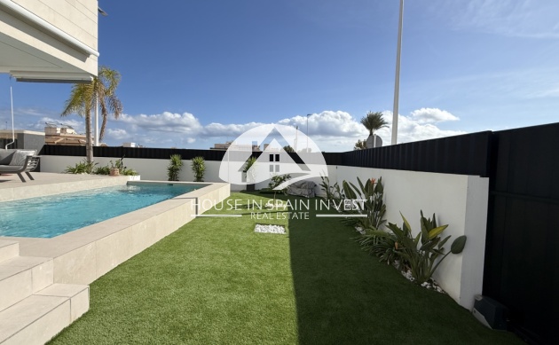 Resale - Ground floor bungalow - Pilar de la Horadada - Costa Blanca Sur