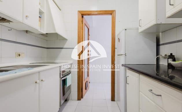 Resale - Apartment  - Torrevieja - El Acequión - Los Náufragos