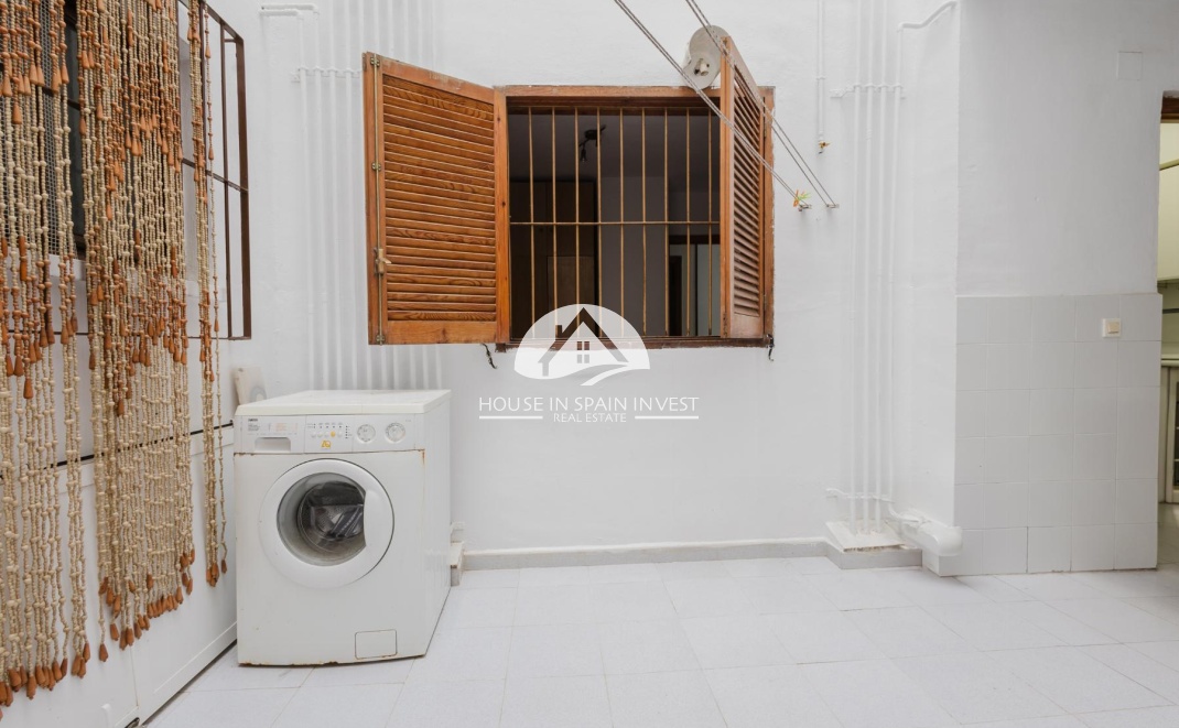 Resale - Apartment  - Torrevieja - El Acequión - Los Náufragos